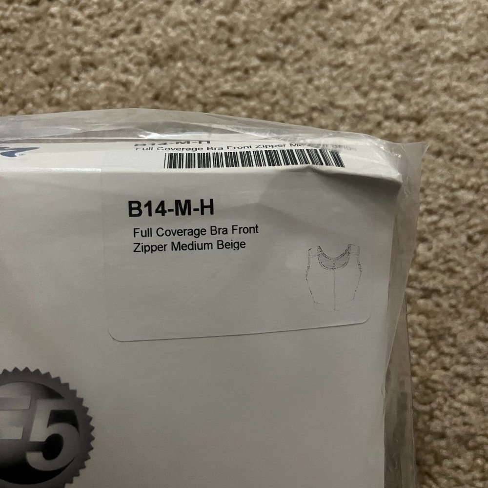 *new* B14-M-H Full Coverage Bra Front Zipper Medium Beige *new* Recovery Post Op